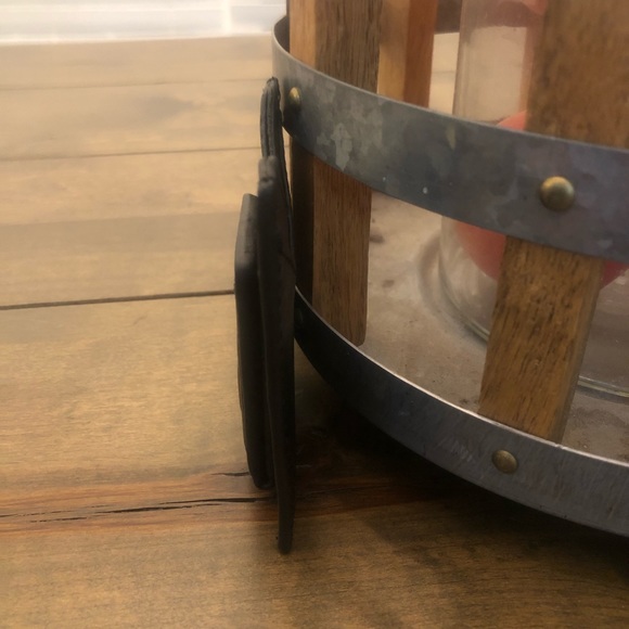 Black Leather Money Clip - Picture 5 of 9